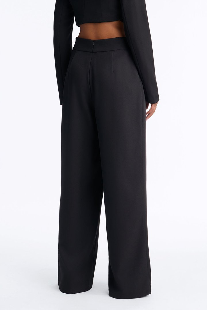 Sadie High Rise Frog Closure Pleated Trouser - Black