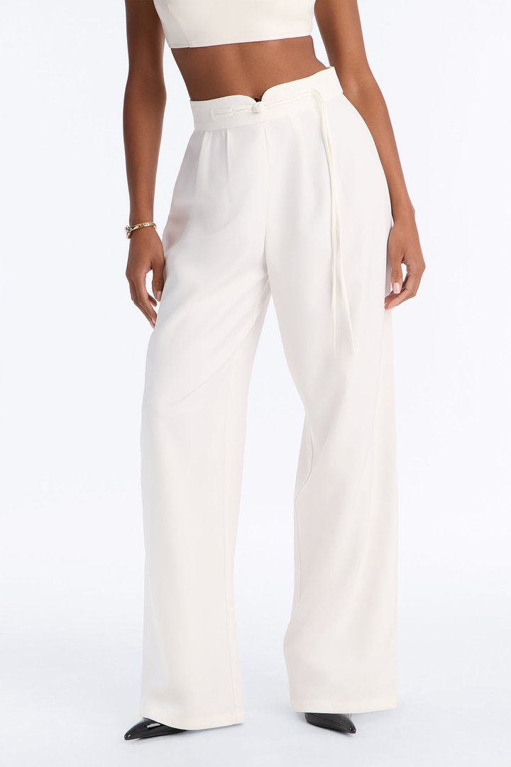 Sadie High Rise Frog Closure Pleated Trouser - Ivory