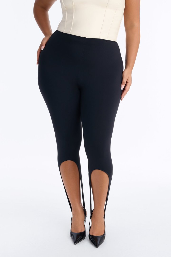 Always Tea Exaggerated Stirrup Leggings - Black