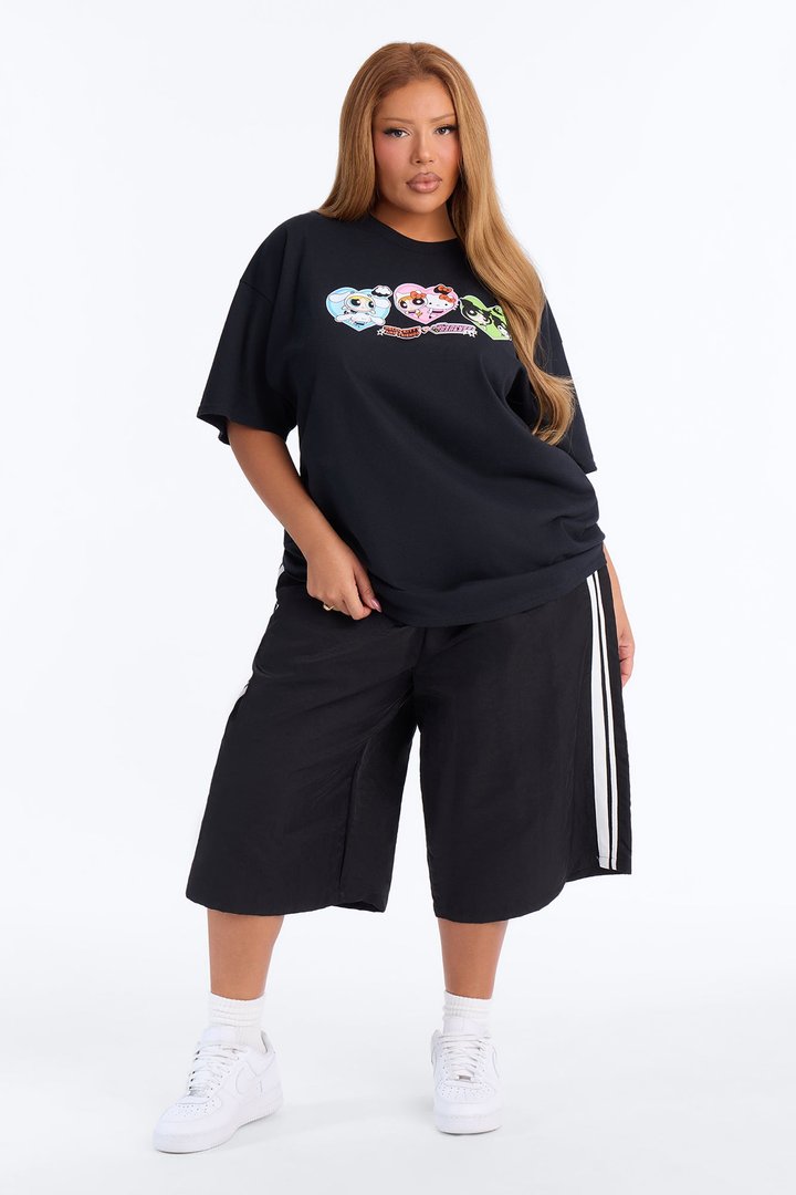 Hello Kitty Heart Frame Mashup Oversized Tee - Black