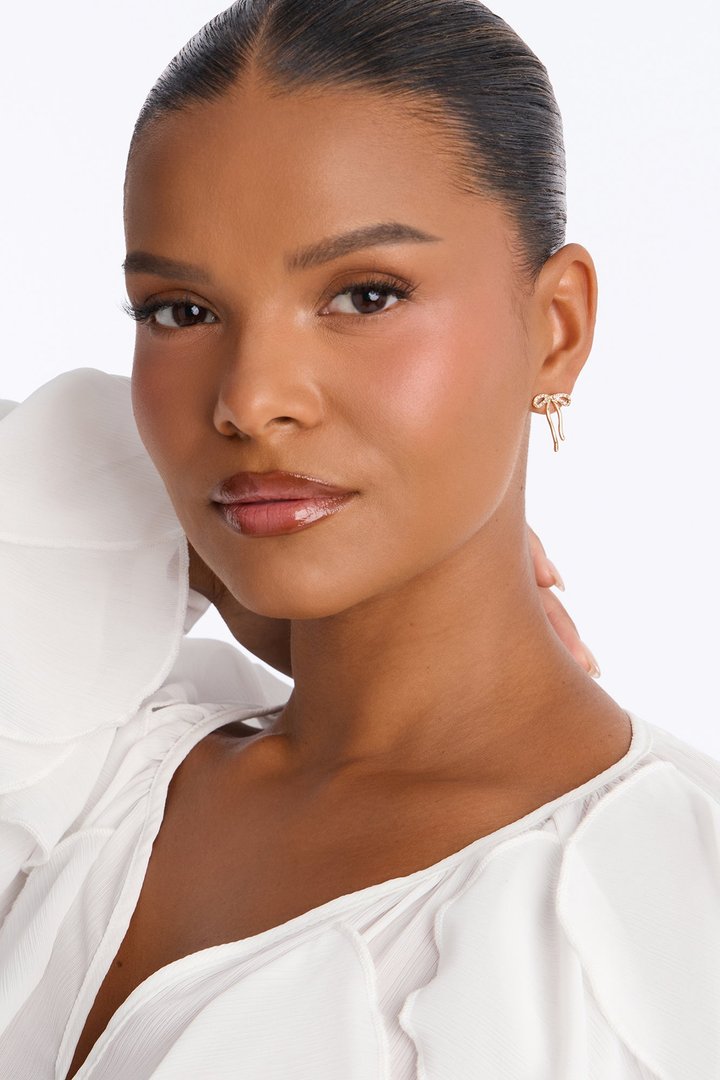 Love Me More Stud Earrings - Gold
