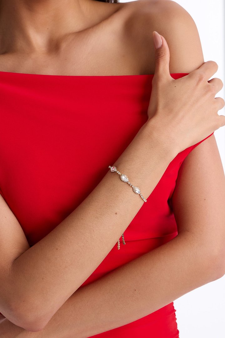 No Introduction Needed Bracelet - Gold