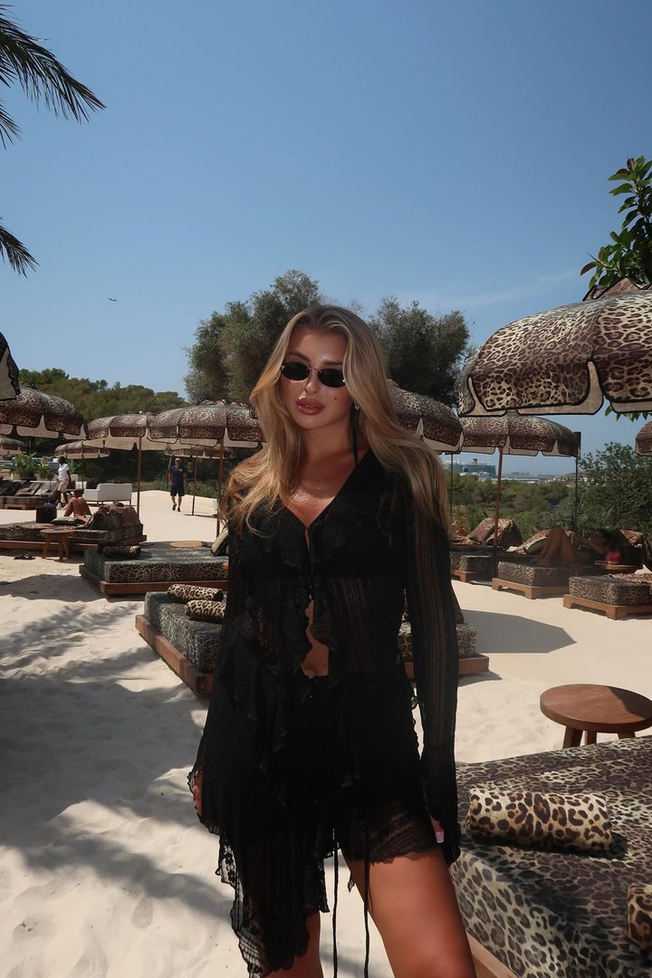 Love Addiction Lace Skirt Set - Black