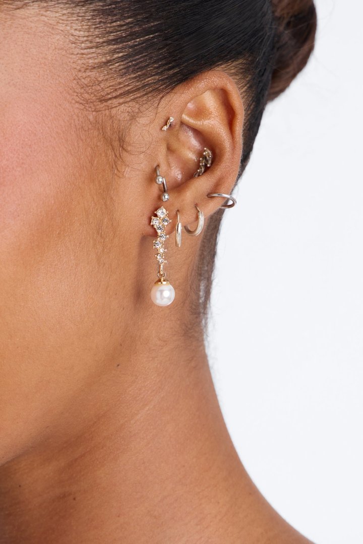 Never Ending Love Drop Earrings - Gold
