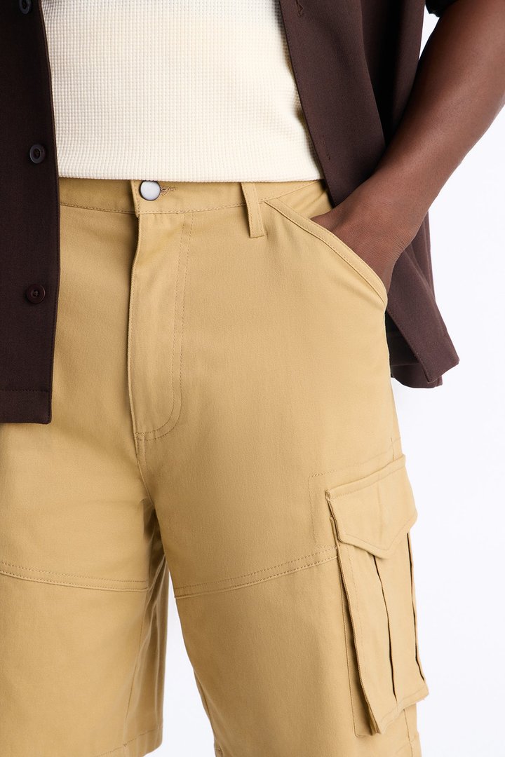 Summer Games Relaxed Short - Khaki
