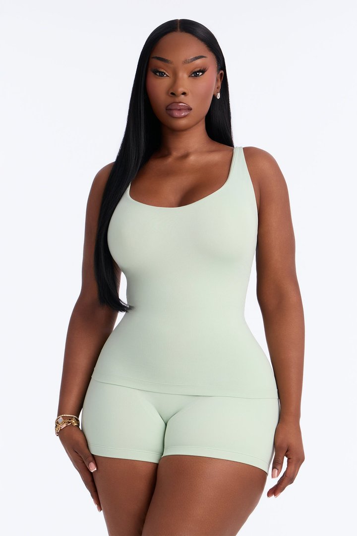 Seamless Smooth Double Lined Scoop Neck Cami Top - Mint