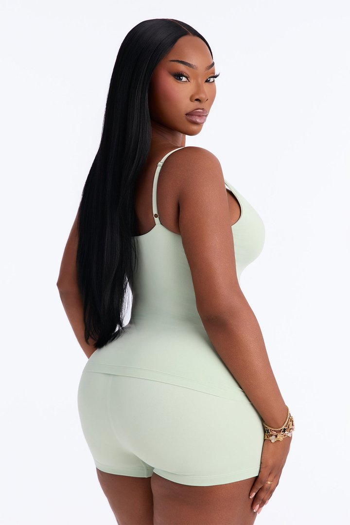 Seamless Smooth Double Lined Scoop Neck Cami Top - Mint