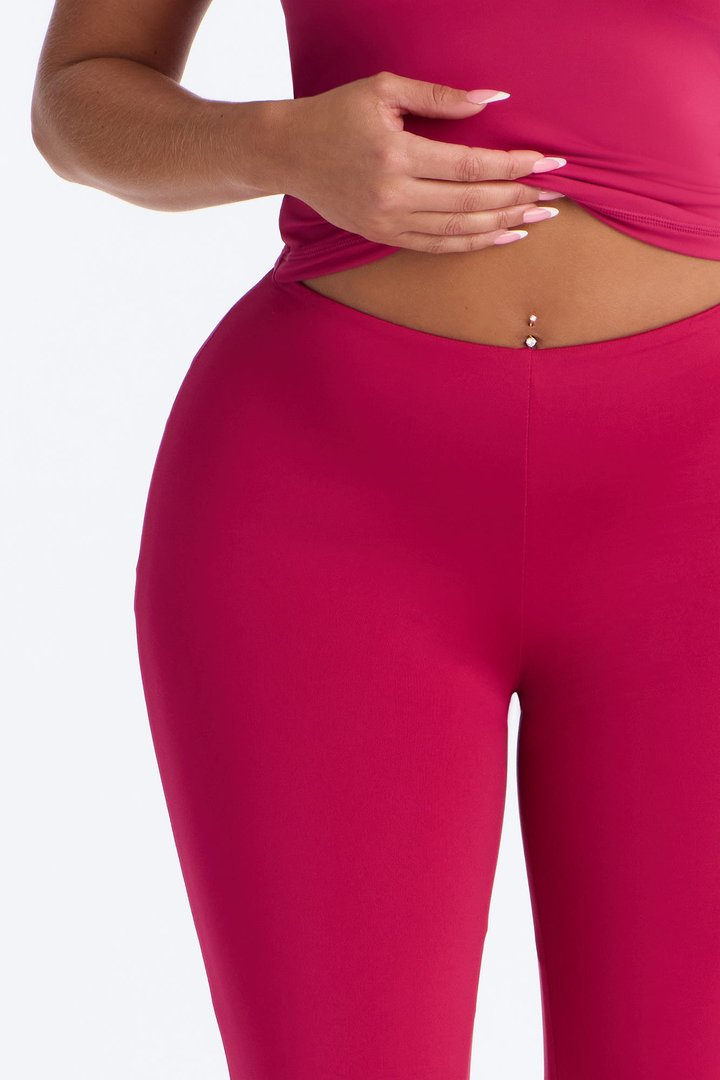 Contour Double Lined Capri Pant - Raspberry