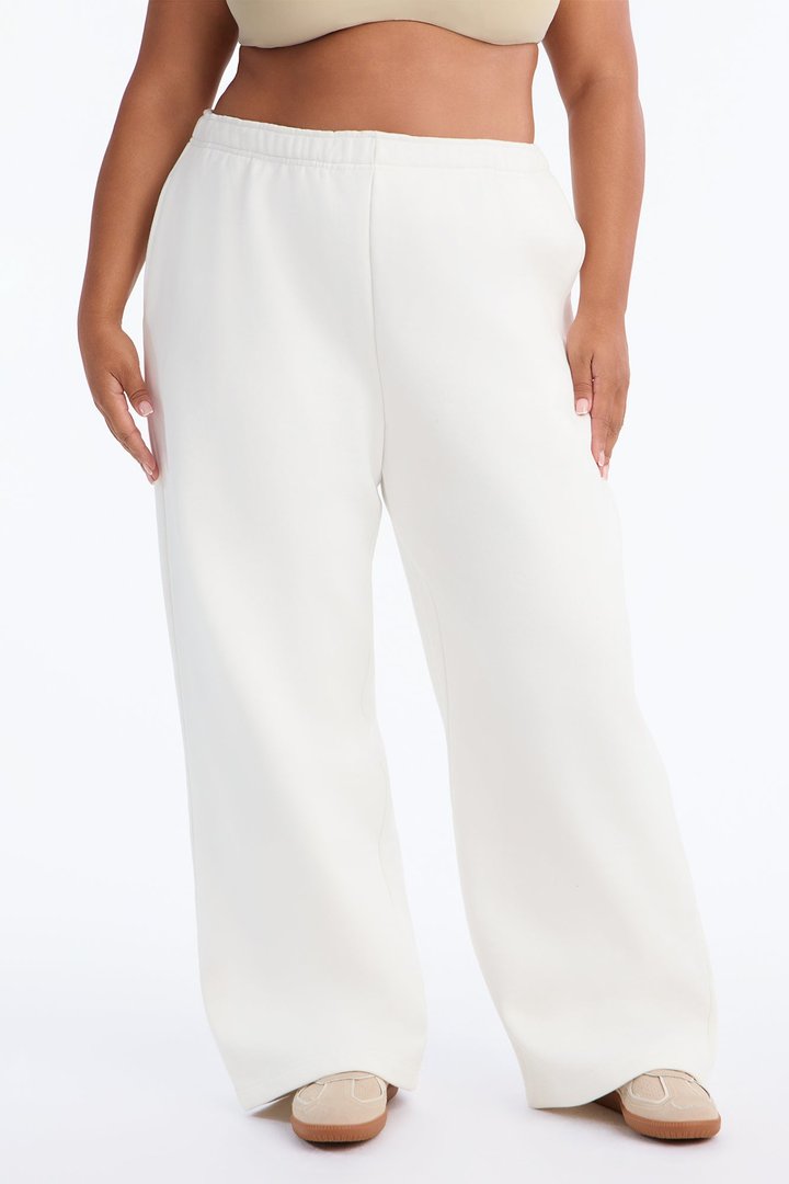 Libby Fleece Straight Leg Sweatpant - White
