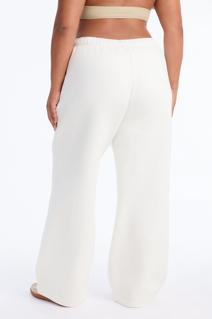 Libby Fleece Straight Leg Sweatpant - White