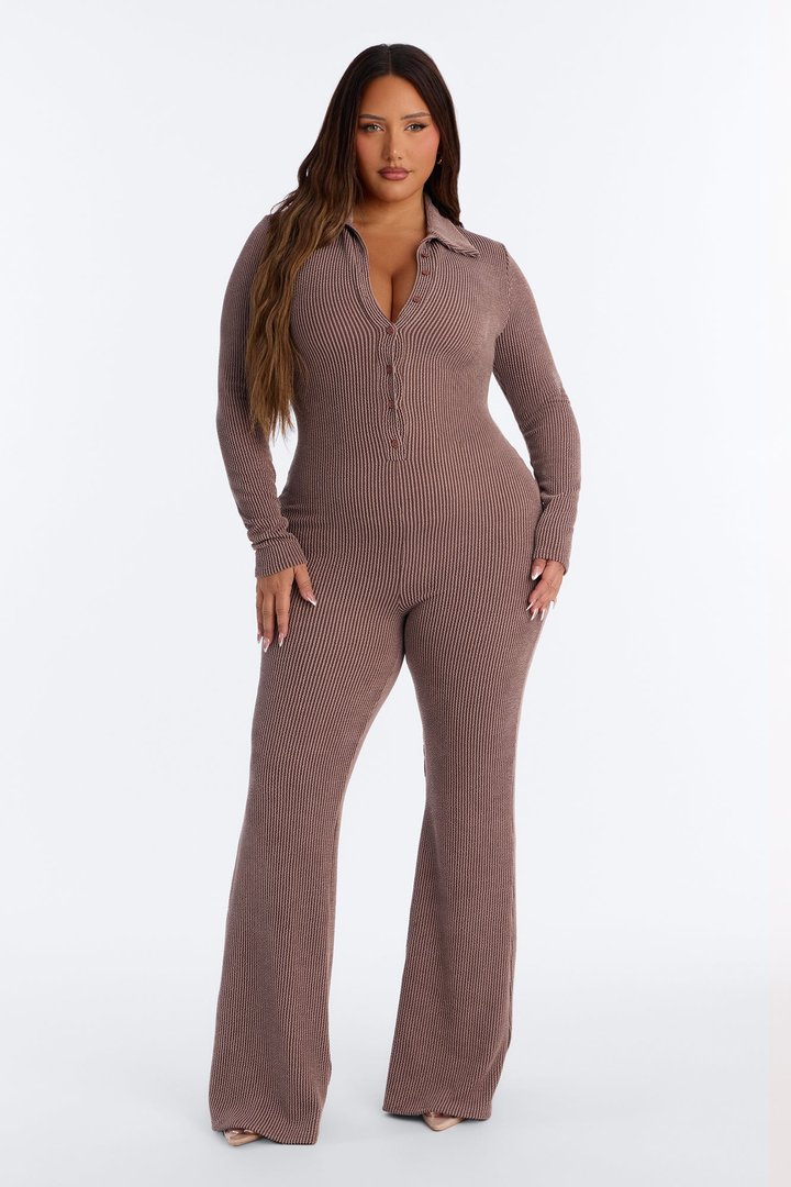 Noelia Ribbed Long Sleeve Jumpsuit - Chocolate