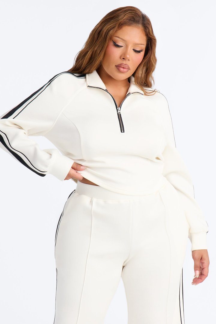 Made To Move Scuba Quarter Zip Pant Set - Off White