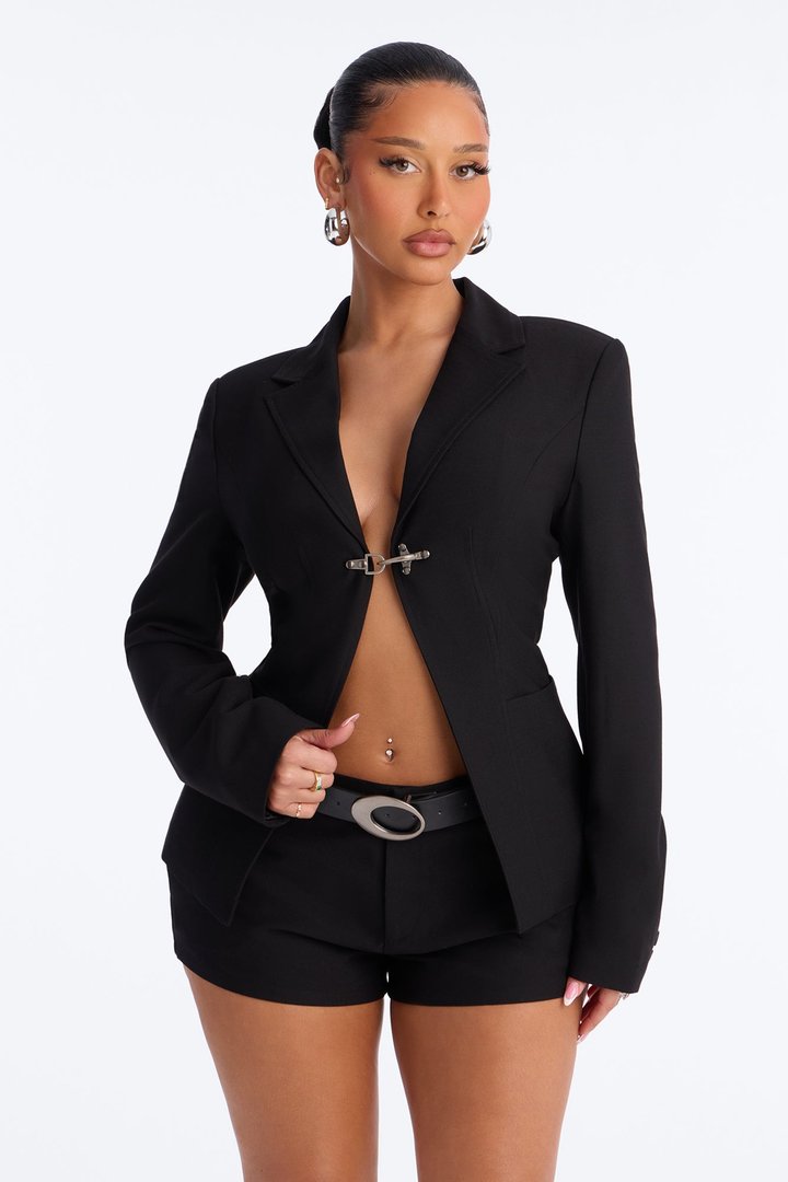 Julia Metal Clasp Fitted Blazer - Black