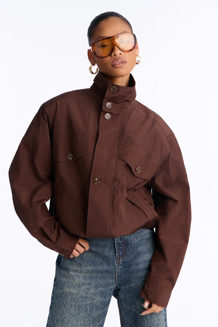 Pretty Chill Funnel Neck Windbreaker - Chocolate