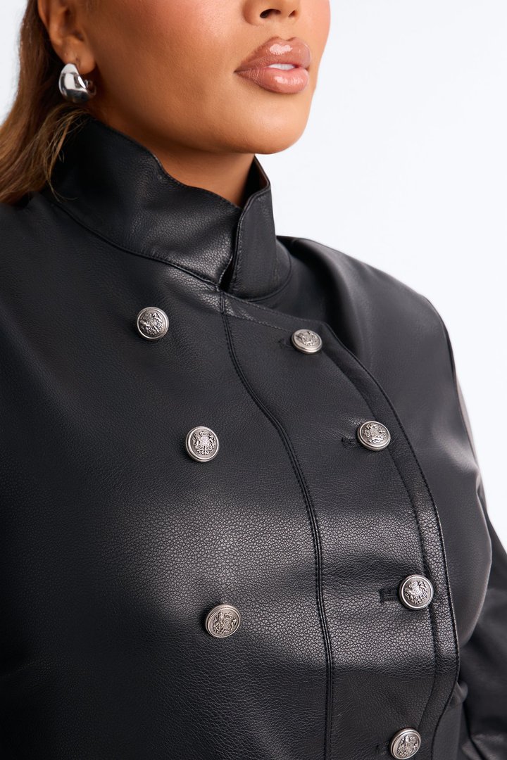 Commanding Presence Cropped Jacket - Black