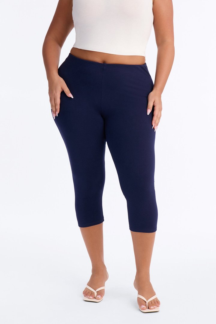 Quinn Low Rise Capri Legging - Navy