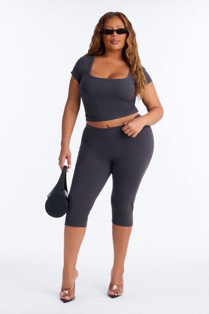 Quinn Low Rise Pedal Pusher Capri Legging - Charcoal