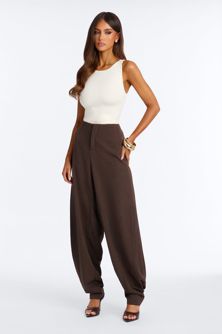 Isla Low Rise Clean Waistband Pleated Trouser - Chocolate