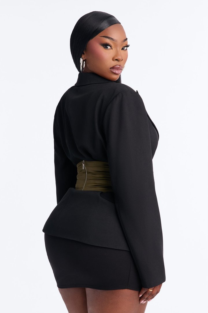 Juniper Plunging Cummerbund Belted Waist Blazer - Black