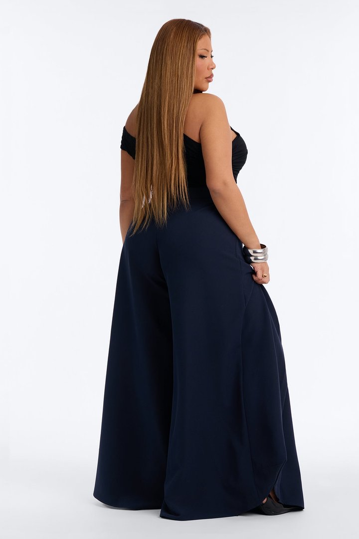 Stand Out Super Wide Pleated Trouser - Navy