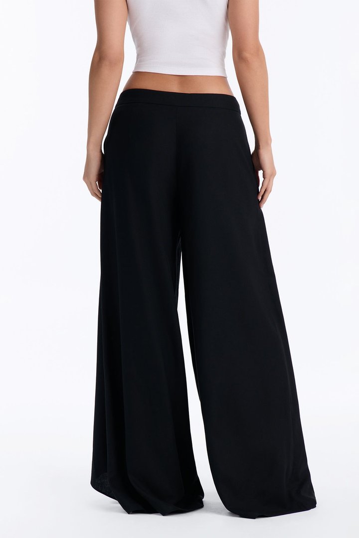 Isabella Low Rise Linen Paneled Pant - Black