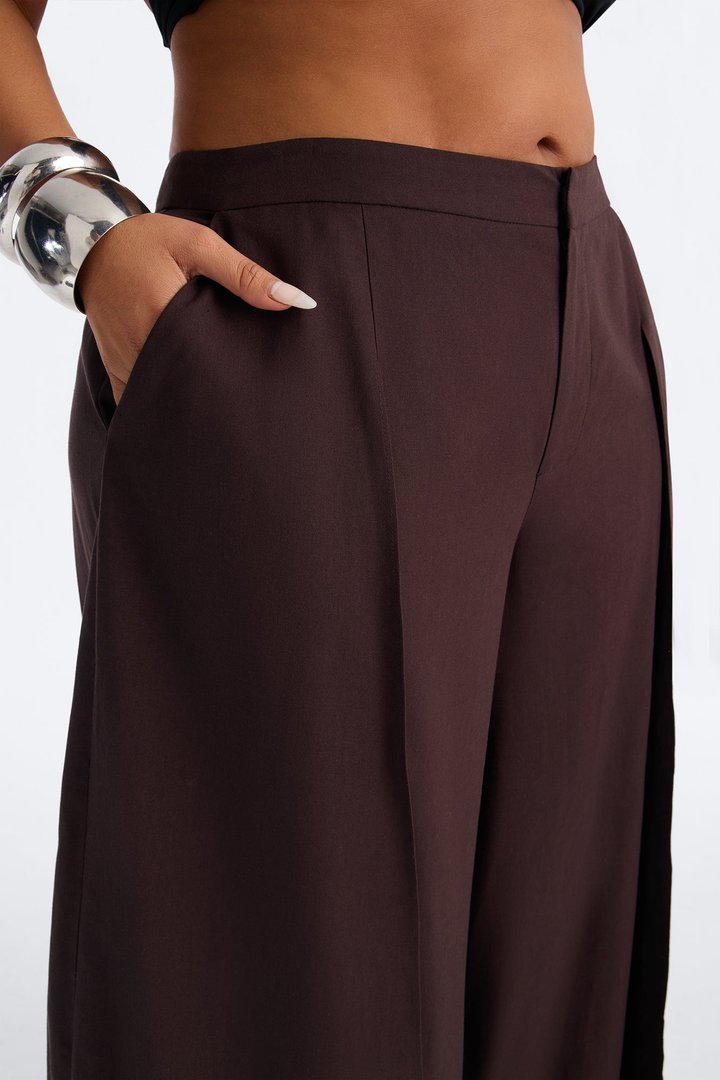 Isabella Low Rise Linen Paneled Pant - Chocolate