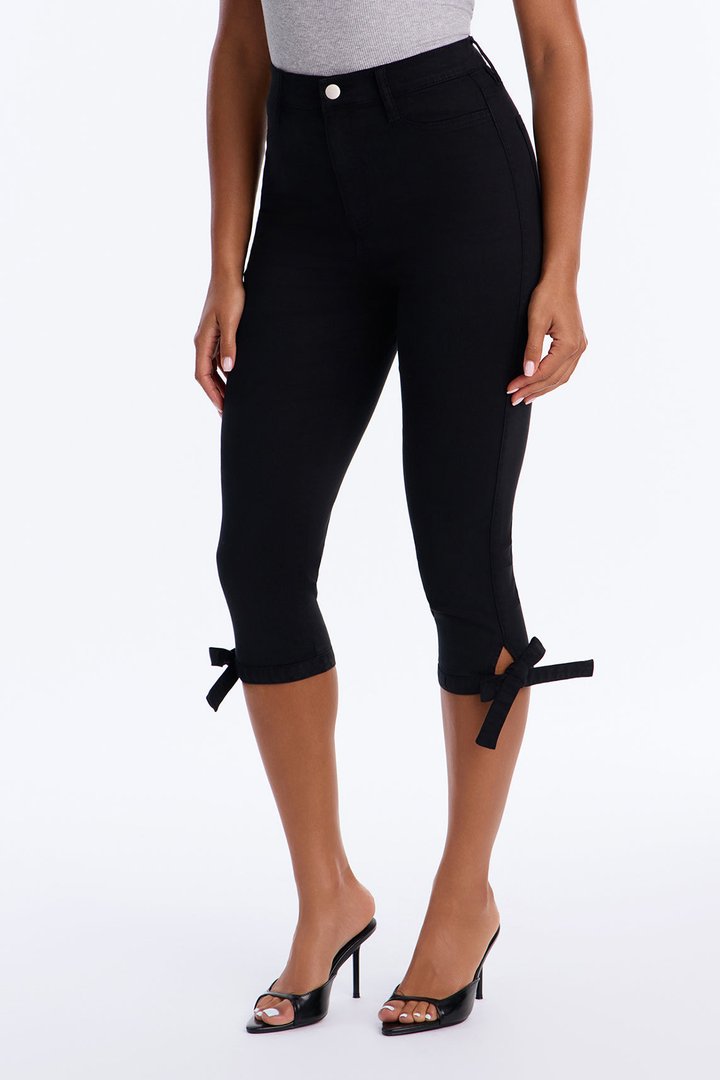 Classic Color High Waist Bow Tie Capri Jeans - Black