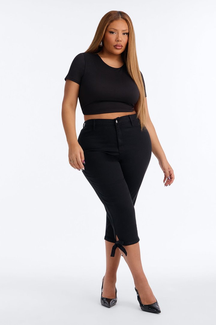Classic Color High Waist Bow Tie Capri Jeans - Black
