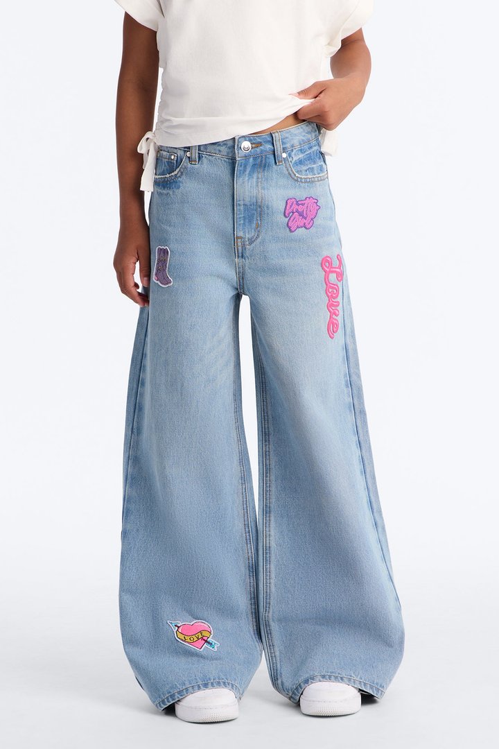 Mini Pretty Girl Privilege Baggy Graphic Jeans - Light Wash