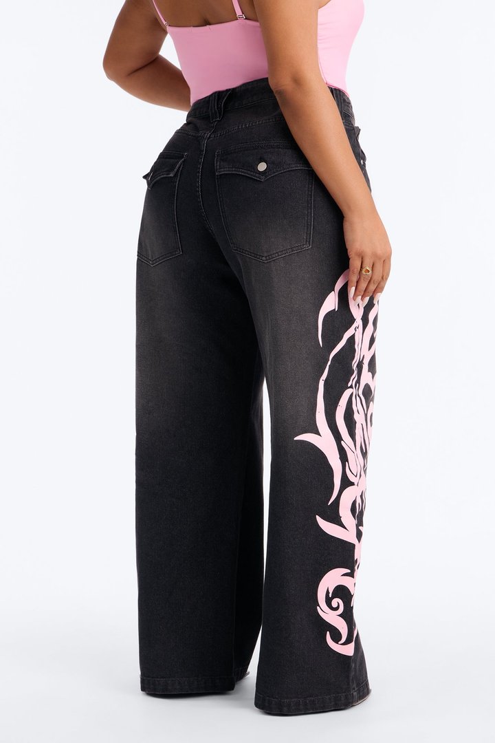 Sentimental Value 90s Baggy Printed Jeans - Black Wash