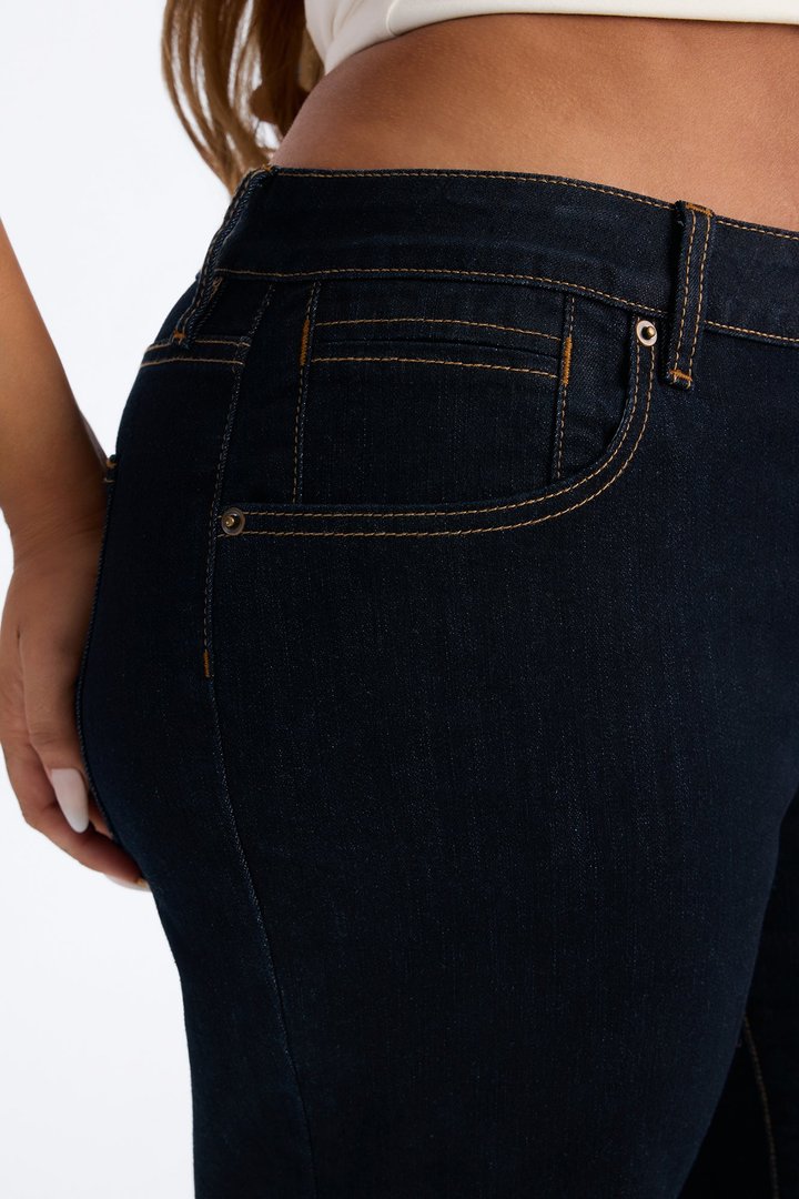 Favorita Mid Waist Stretch Straight Leg Jeans - Dark Denim