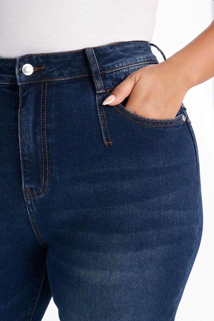 Kimmie Curvy High Rise Mom Jeans - Dark Wash
