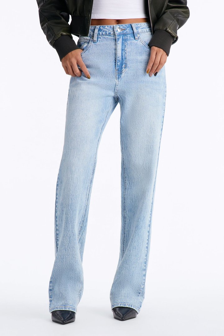 Kennedy Classic High Rise Low Stretch Straight Leg Jeans - Light Wash