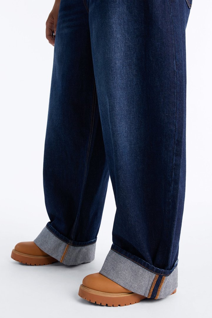 Nowhere To Be Drop Waist Cuffed Balloon Jeans - Dark Wash