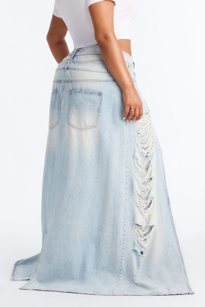 Double Entendre Overlay Ripped Jeans - Light Wash