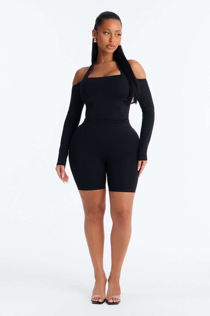 Seamless Smooth Off Shoulder Long Sleeve Halter Top - Black