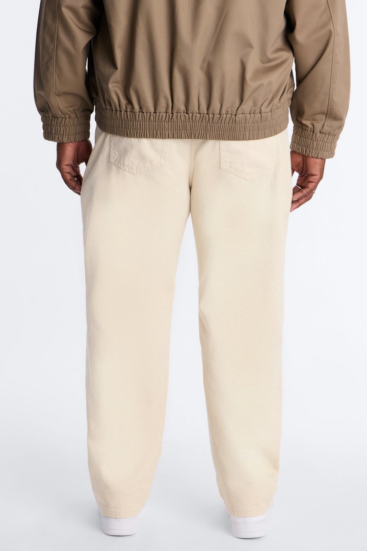 Essential Straight Rigid Jean - Cream