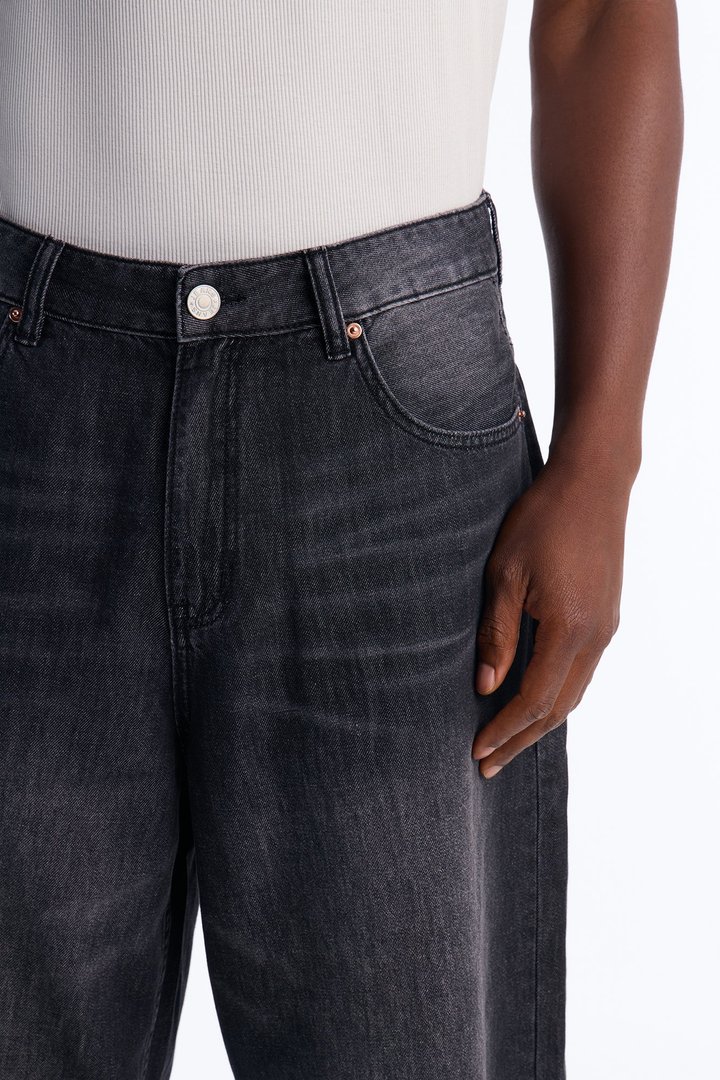 Everyday Hemp Baggy Denim Short - Black Wash