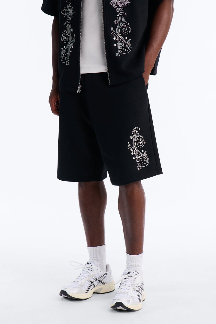 Royalty Pearl Embroidered Baggy Sweatshort - Black
