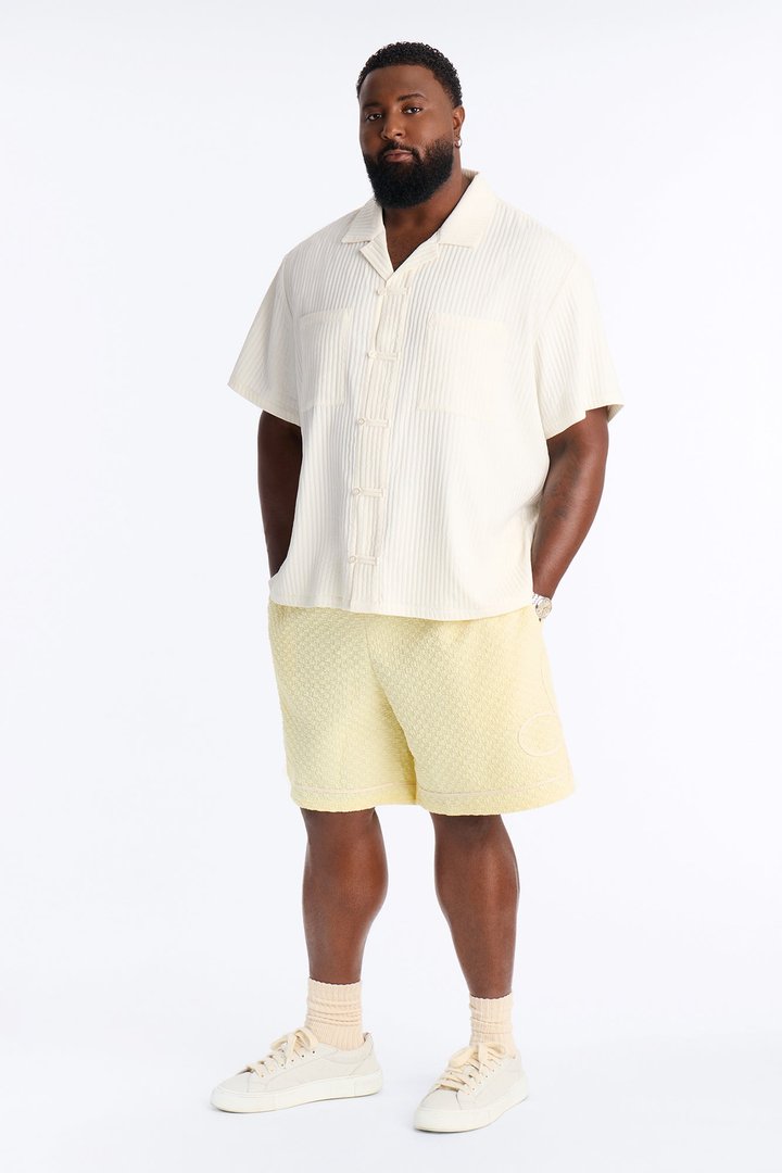 Relaxed Soho Weave Applique Textured Short - Yellow/combo