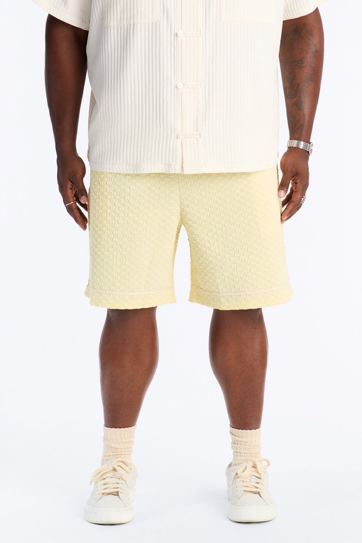 Relaxed Soho Weave Applique Textured Short - Yellow/combo