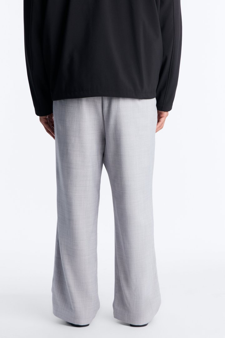 Country Club Relaxed Trouser - Light Grey