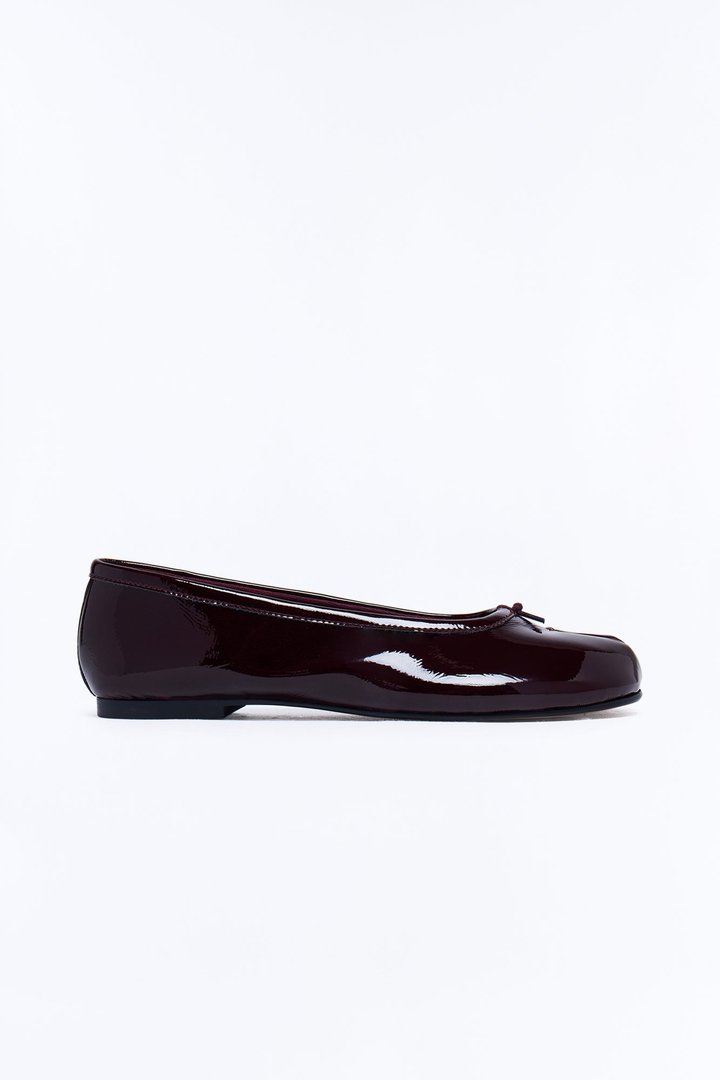 Steve Madden Calico Patent Tabi Ballet Flats - Burgundy