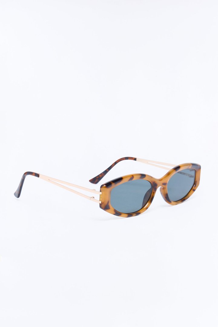 Stay On Track Sunglasses - Tortoise