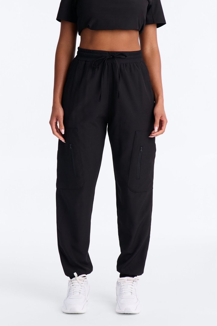 Free Motion Uniform Jogger Scrub Bottoms - Black