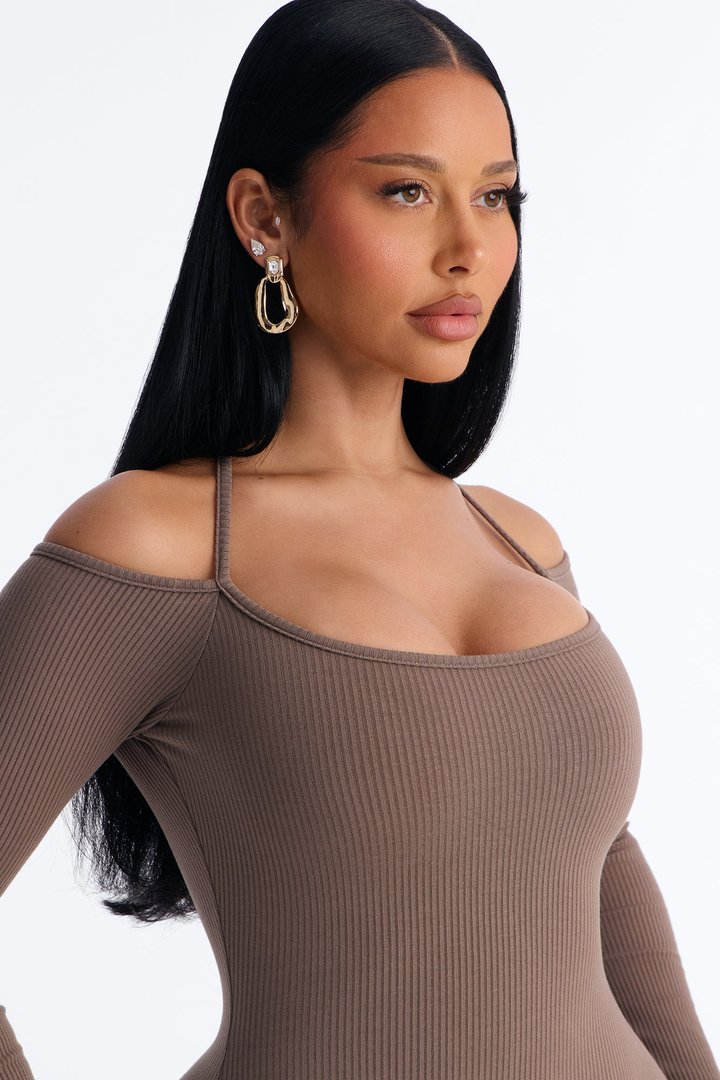 Sariyah Snatched Midi Dress - Stone