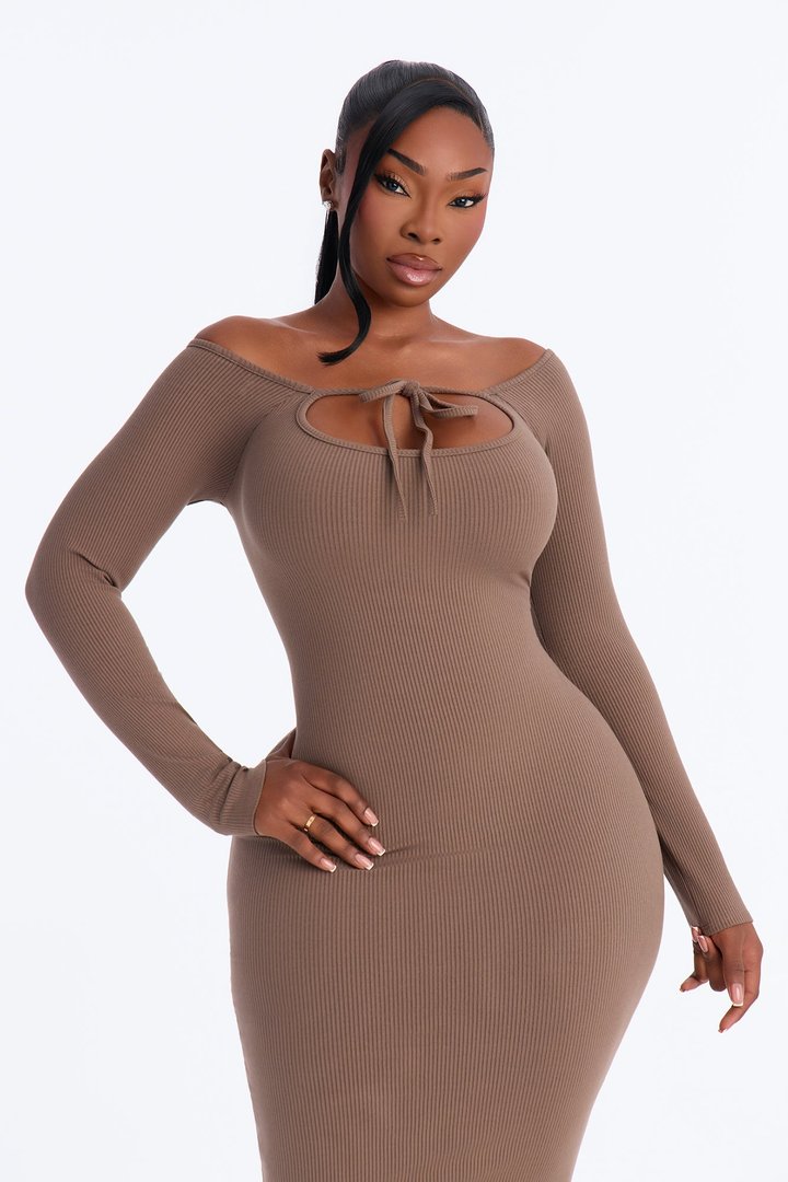 Sariyah Snatched Midi Dress - Stone