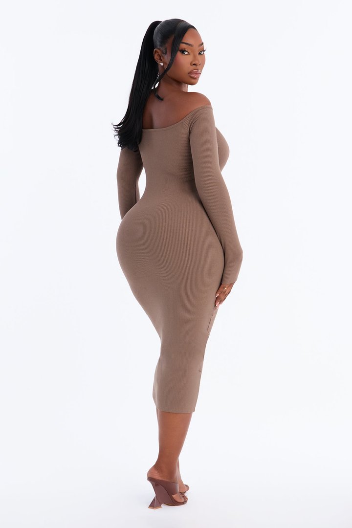 Sariyah Snatched Midi Dress - Stone