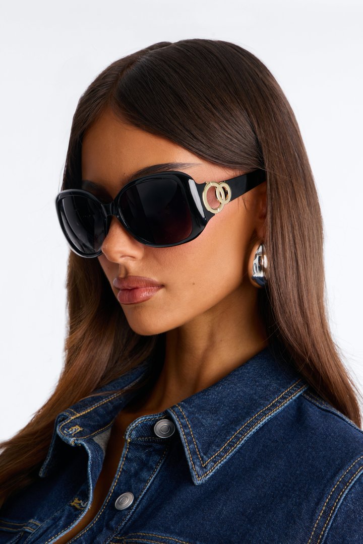 Always On The Prowl Sunglasses - Black