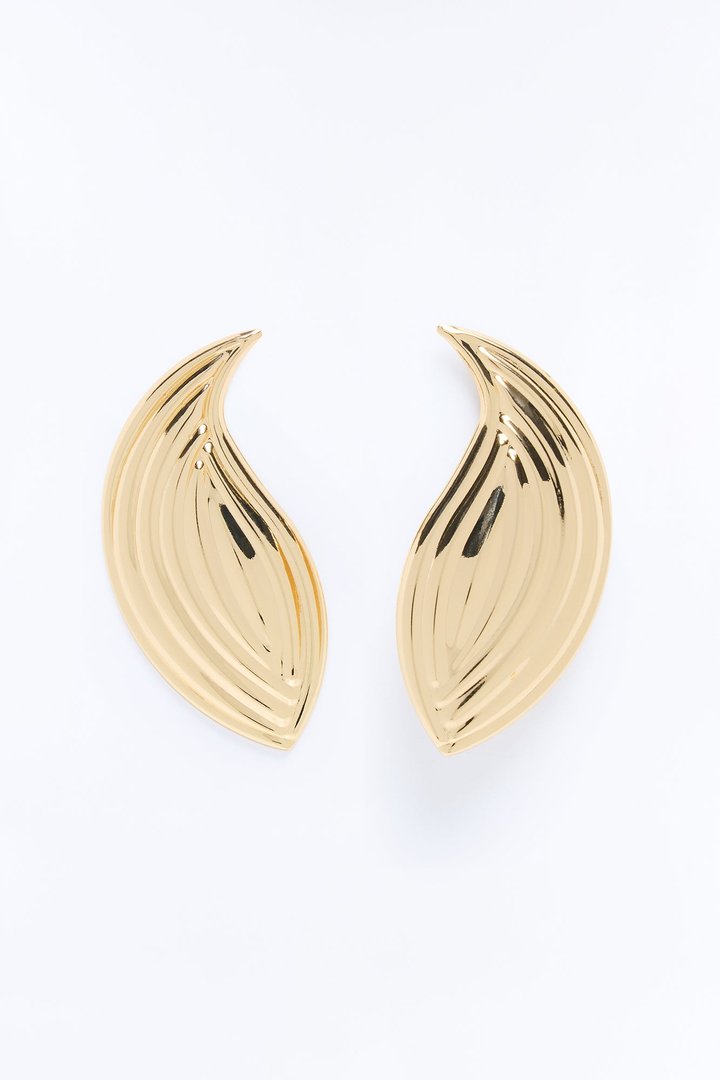 Make Me Feel Drop Earrings - Gold